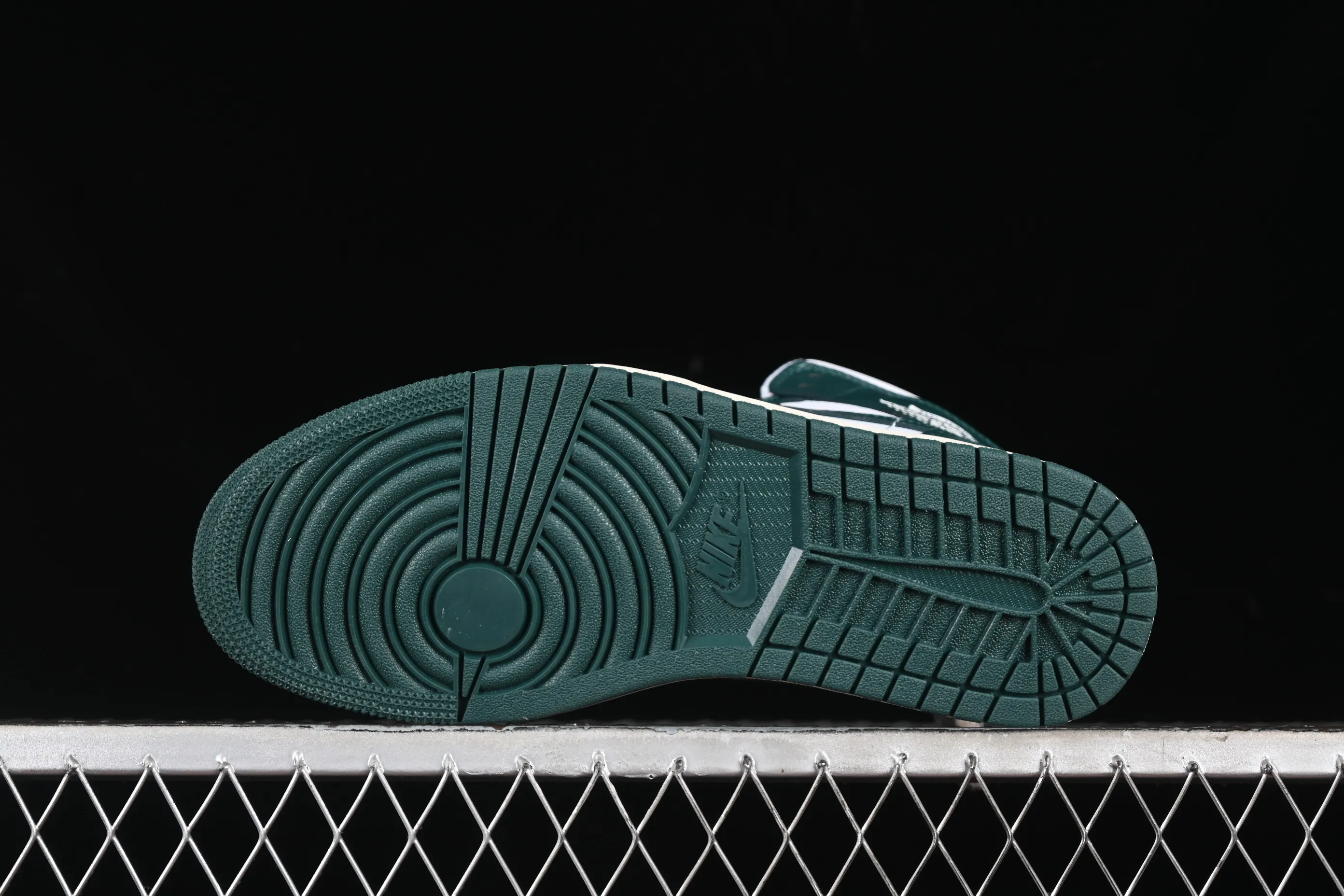 All categories Air Jordan Jordan series basketball shoes Air Jordan 1 Mid Air Jordan 1 Mid "Oxidized Green" AJ1 Joe 1 white and green color Zhongbang basketball shoes BQ6472-133